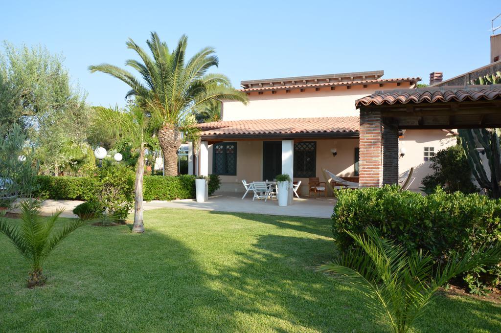 Villa Paola Фонтане Бианче Екстериор снимка